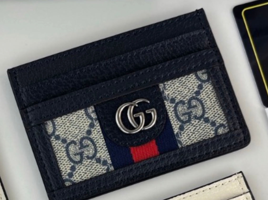 GG card holders